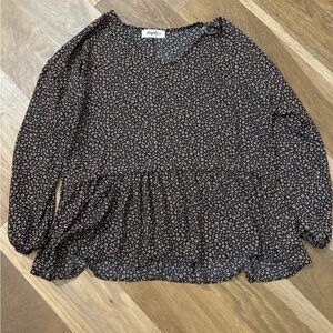 Women’s Top Size Medium